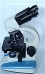 Microscópio biológico binocular